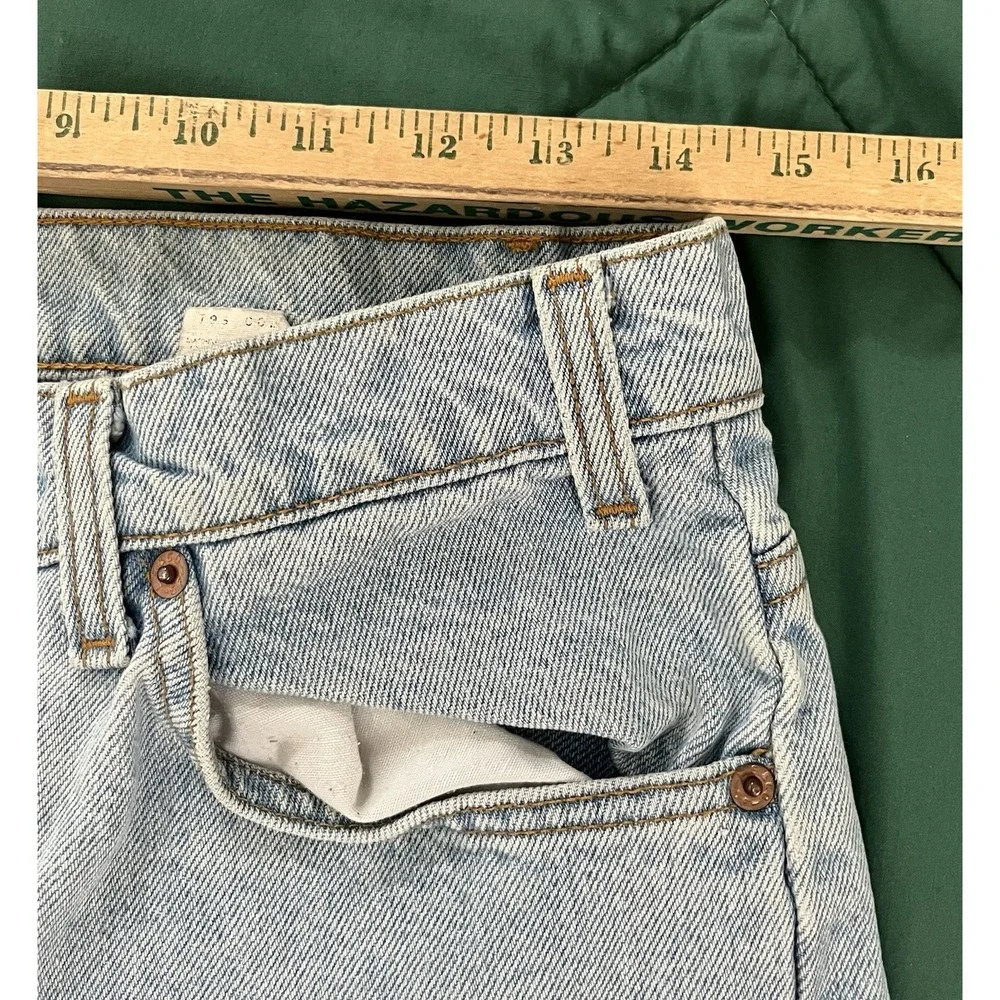 Vintage Levis 505 Regular Fit Straight Leg Jeans Light Wash Made in USA 33x30